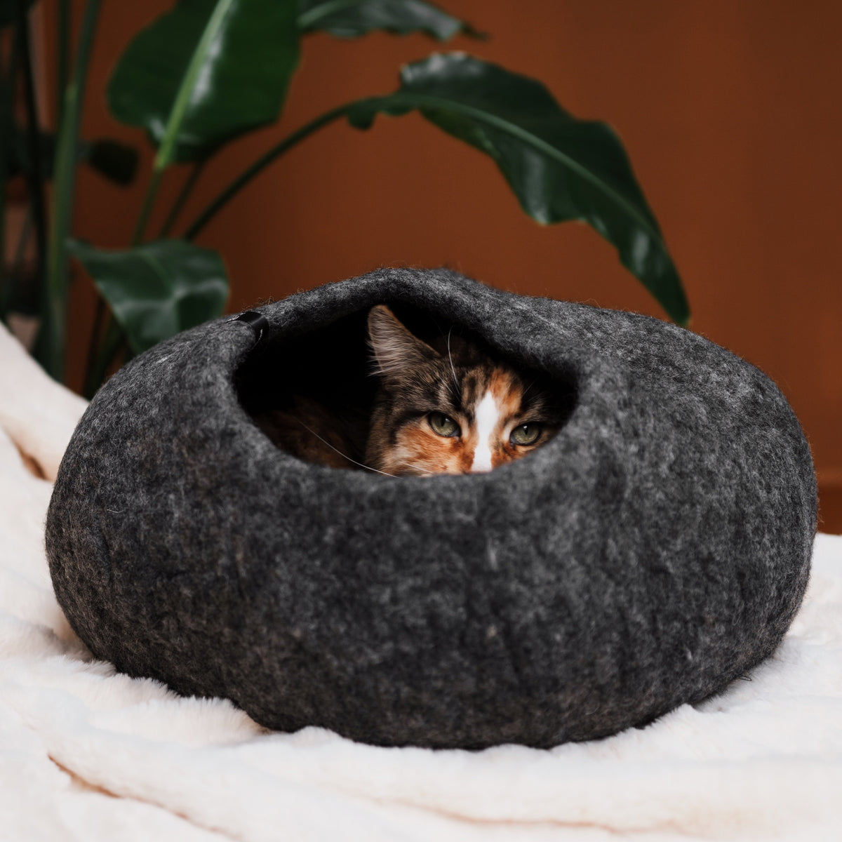 PEBBLE Katzenhöhle aus Filz