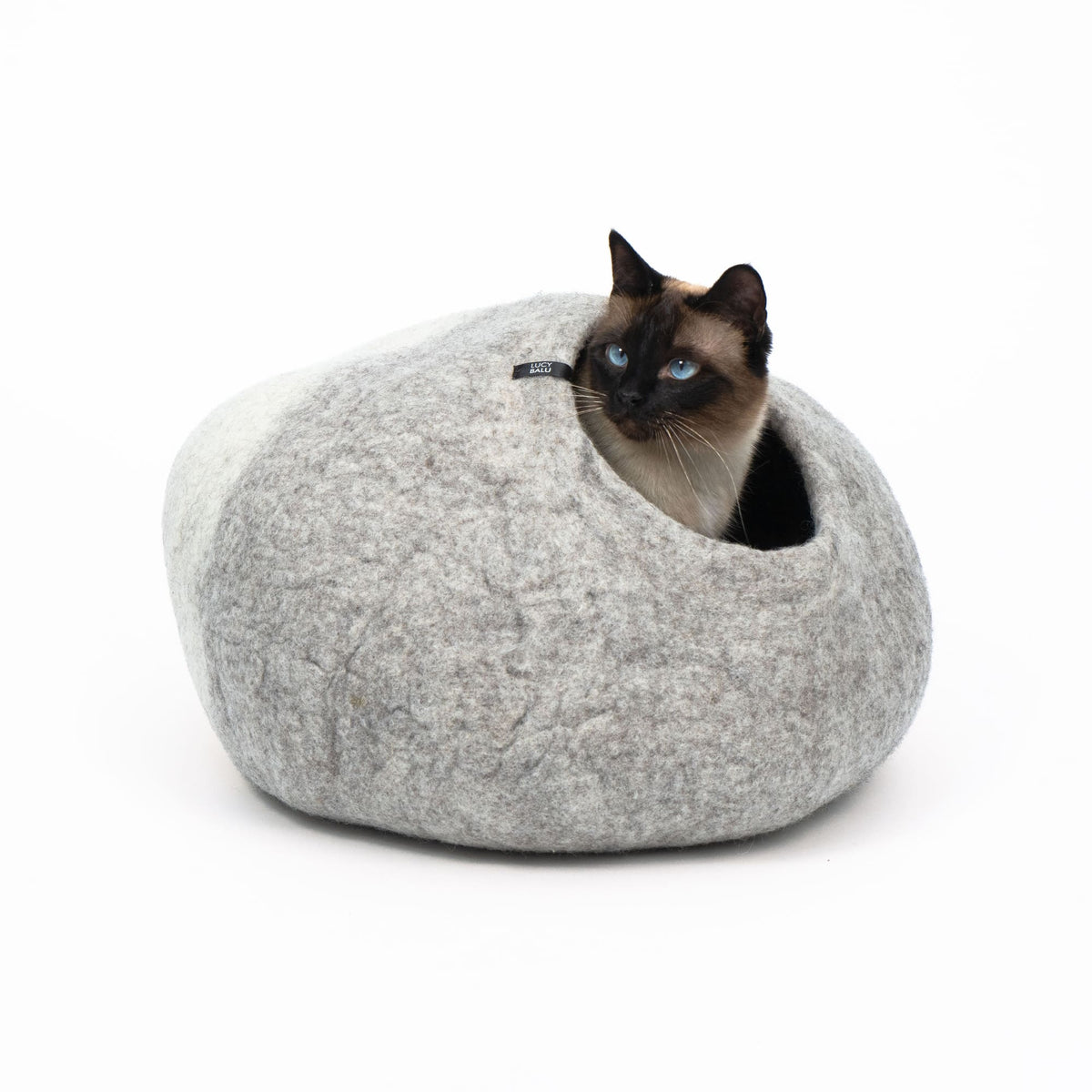 PEBBLE felt cave for cats